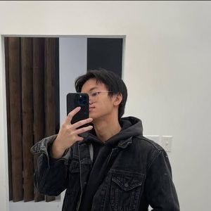 Meet your Posher, Adam